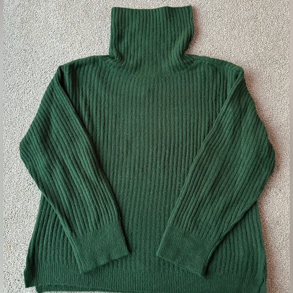 NWT Anthropologie Ribbed Turtleneck Sweater Size M